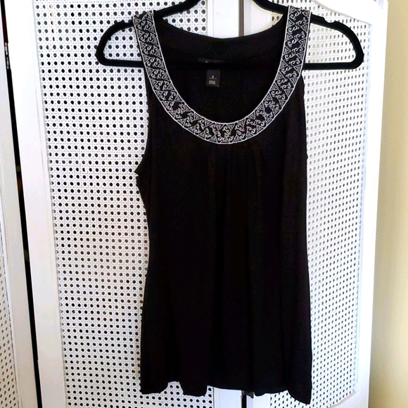 White House Black Market Tops - WHBM Black Tunic Embroidered Top M